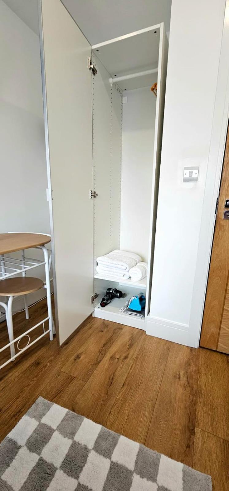 Claire Double Room Londres Exterior foto